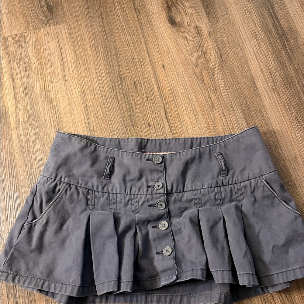 Hollister Y2K Button-Front Mini Skirt